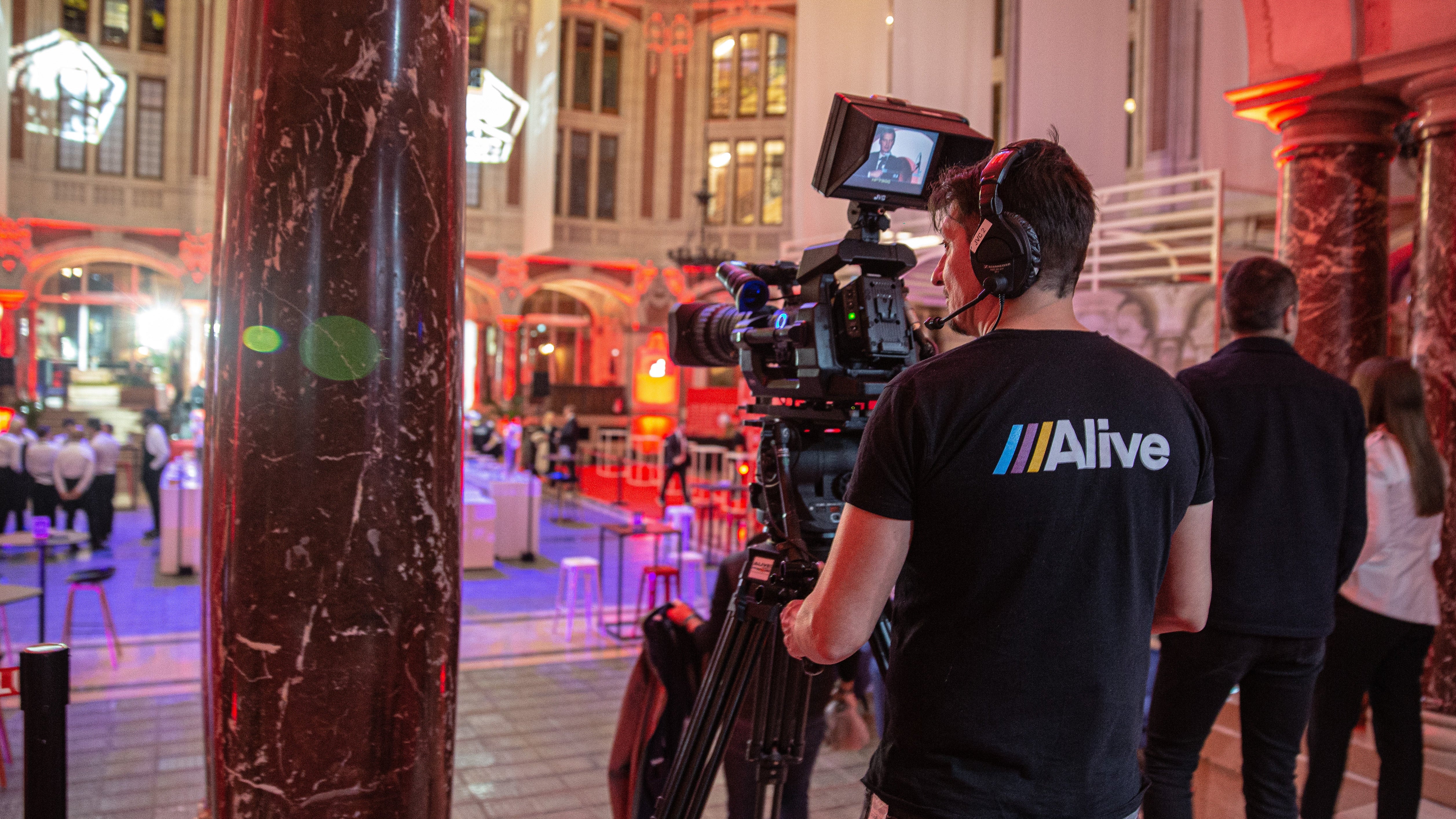 Alive Tournage